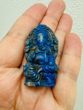 Lapis Lazuli Ganesha Statue – Hand-Carved Royal Blue Golden Pyrite Inclusions